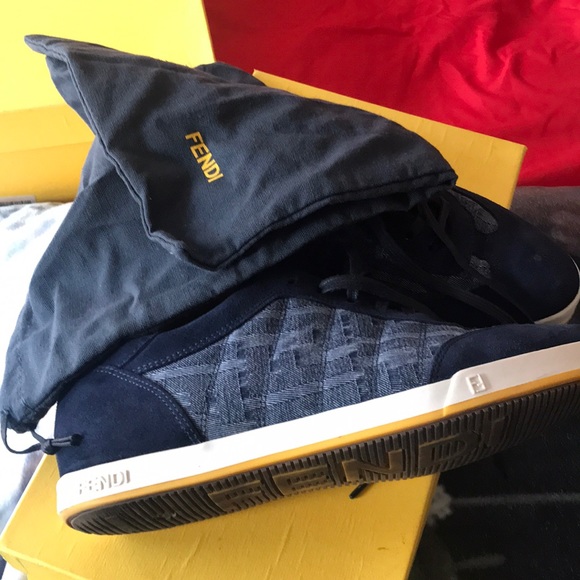 Blue suede fendi sneakers - Picture 5 of 5